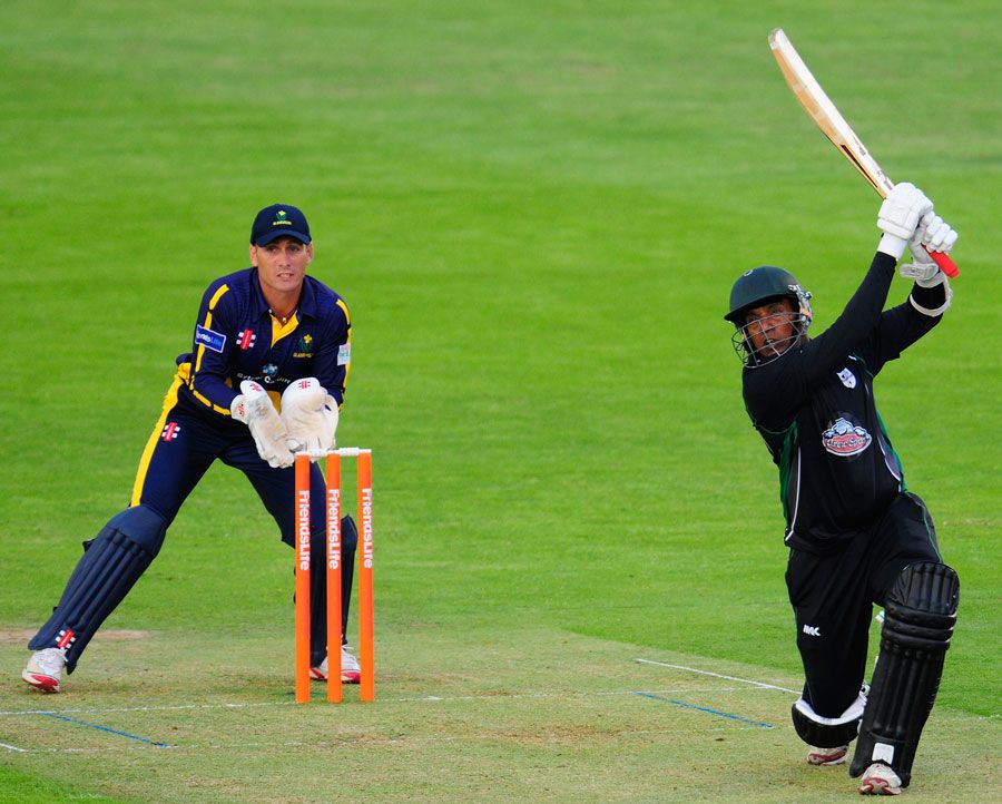 Thilan Samaraweera made 65 in 42 balls