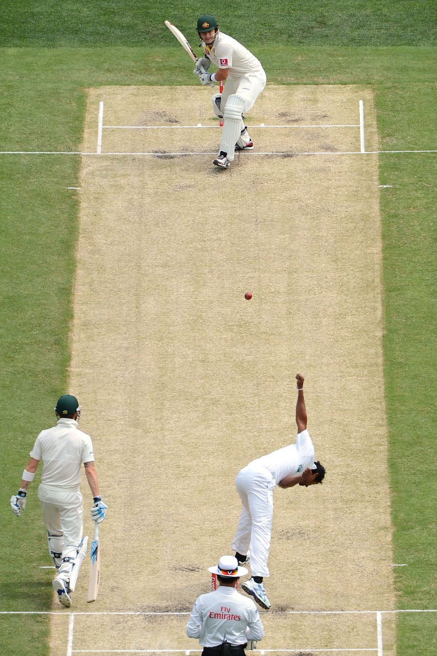 Chanaka Welegedara bowls to Shane Watson