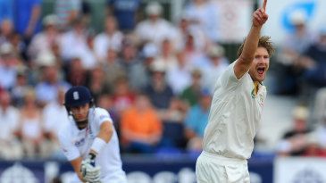 Watson returns to bowling crease