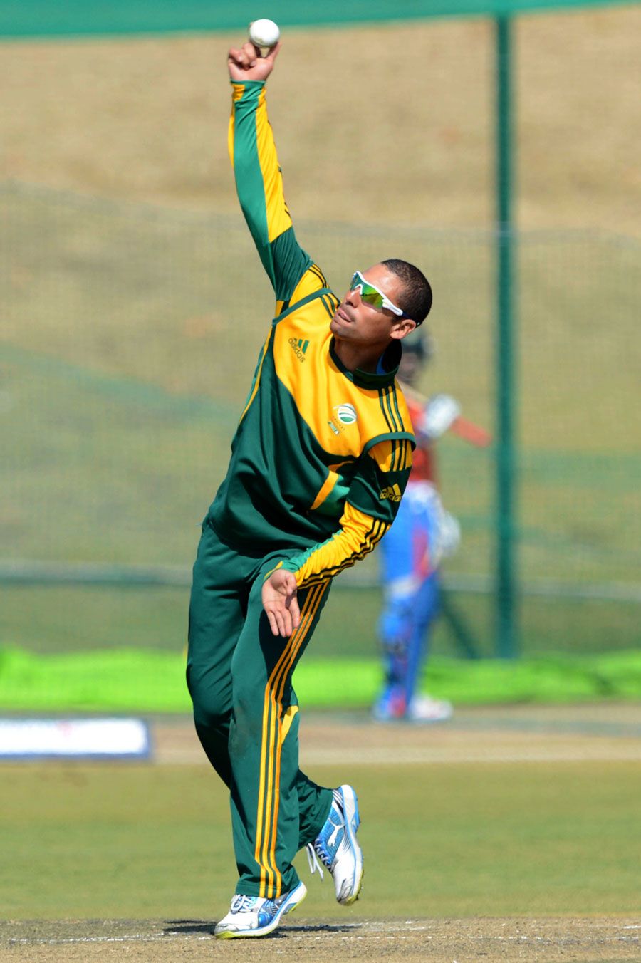 Justin Ontong in his delivery stride
