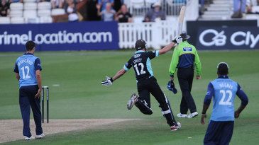 Wilson, Linley clinch last-ball thriller