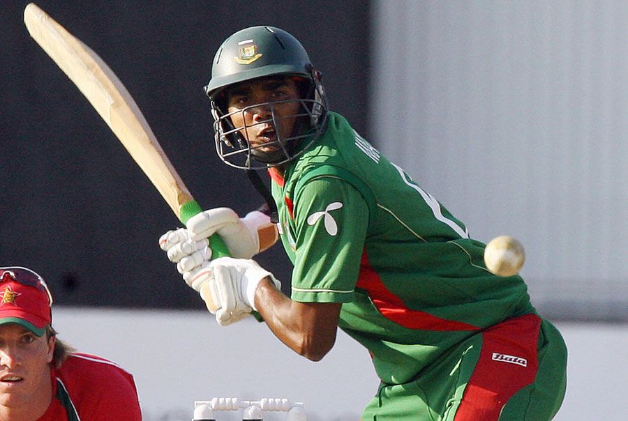 Mahbubul Alam poised to hit the ball