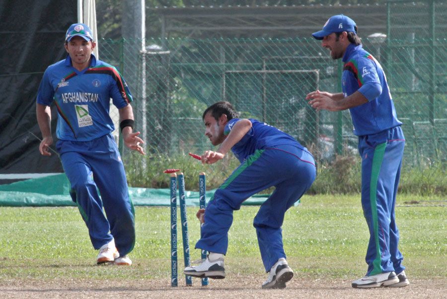 Izatullah Dawlatzai completes Bilawal Bhatti's run-out