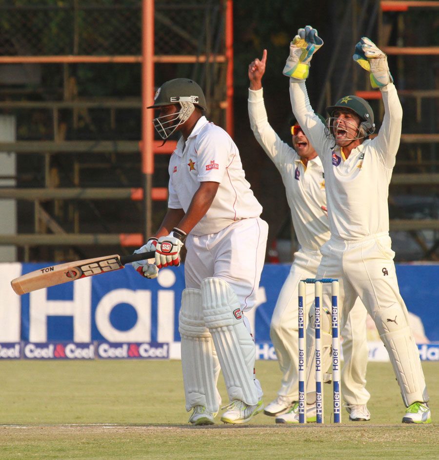 Adnan Akmal appeals against Tino Mawoyo