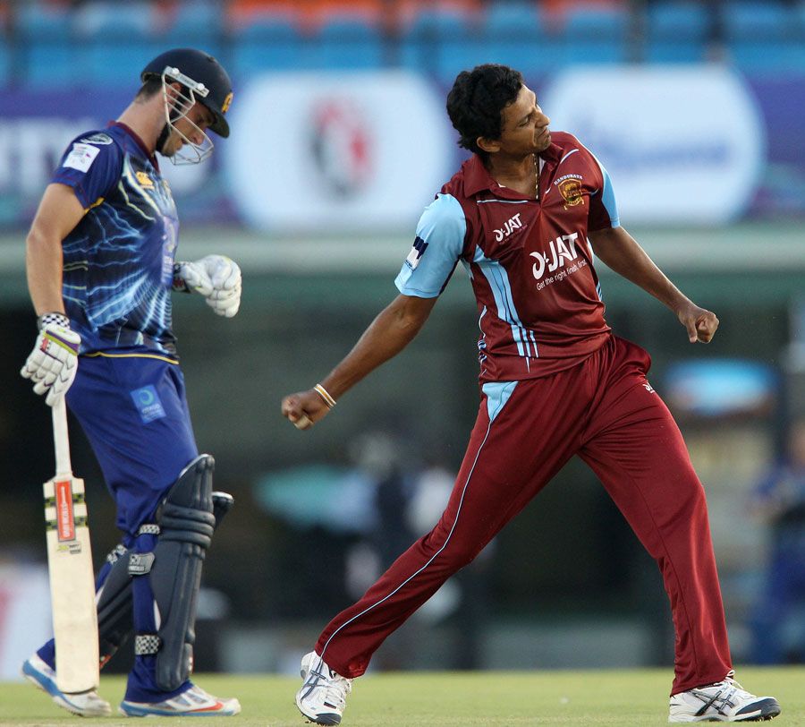 Kandurata's Suraj Randiv celebrates the wicket of Hamish Rutherford