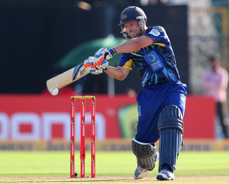 Derek de Boorder smashed 45 off just 28