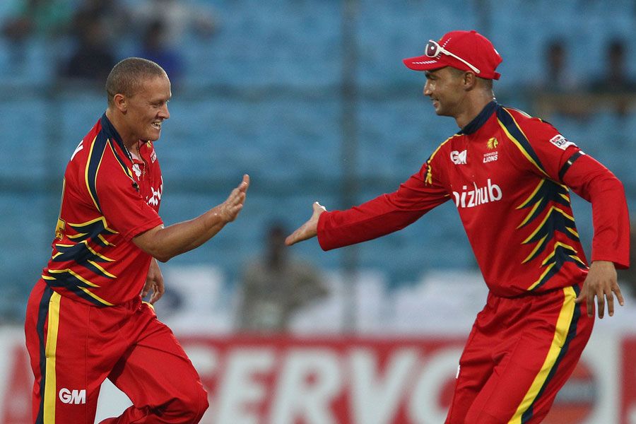 Ethan O'Reilly celebrates a wicket with Alviro Petersen