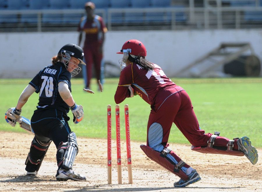 Merissa Aguilleira attempts to stump Katie Perkins