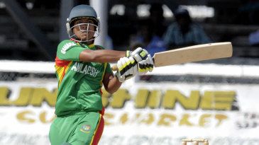 Spinners give Scotland easy win