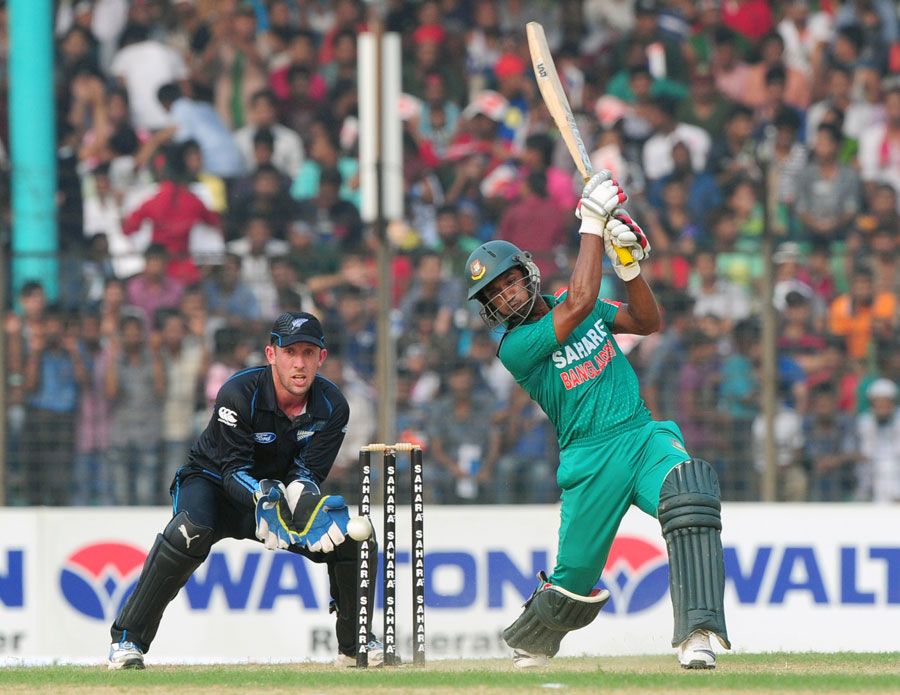 Naeem Islam attacks off the front foot