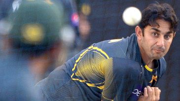 Ajmal strikes lead Faisalabad to quarter-finals