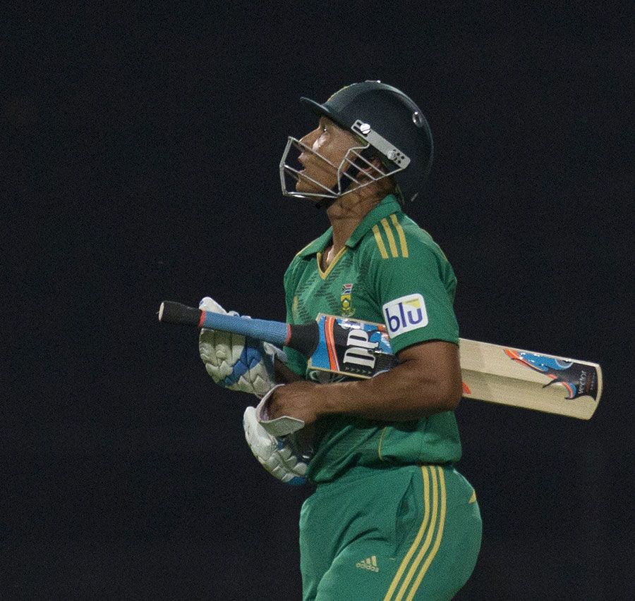 Henry Davids was bowled by Shahid Afridi for 3