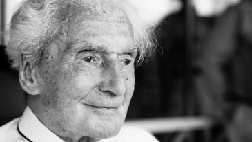 England's oldest Test player dies