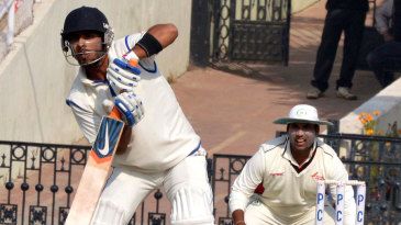 Manhas, Bhatia prop up Delhi