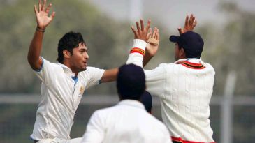 Ronit More's five-for gives Karnataka the upper hand