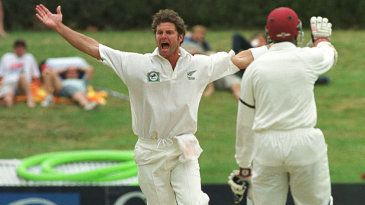 Cairns' Hamilton holdout