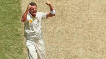 Siddle eight-for makes SA follow-on