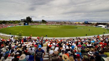 Two 0-for-0 declarations and a penultimate-over finish