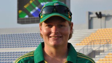 Lee fifty sets up big SA win