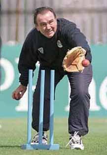 Bobby Simpson coaching Lancashire