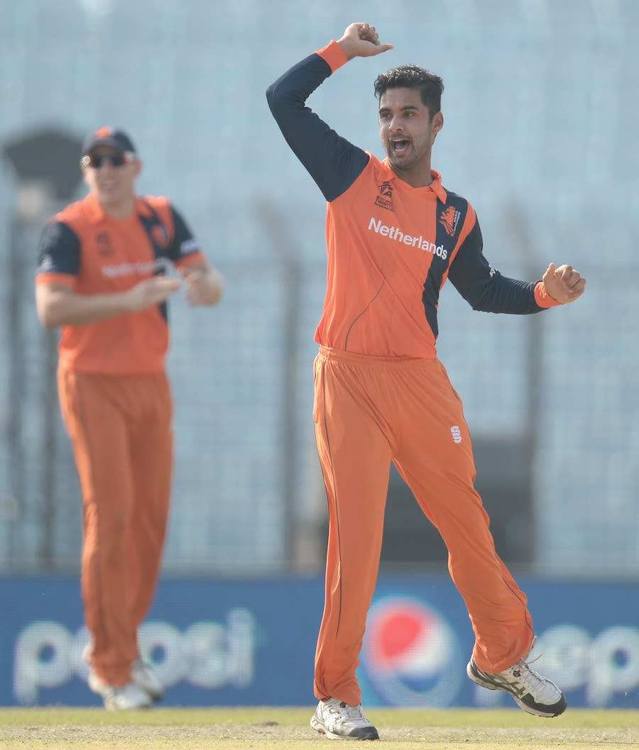 Ahsan Malik celebrates Hashim Amla's wicket
