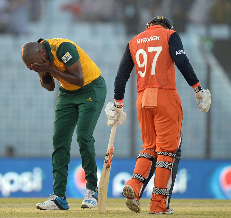 Lonwabo Tsotsobe reacts after being hit for a six by Stephan Myburgh