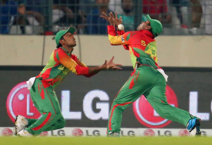 Anamul Haque and Sohag Gazi nearly collided while attempting a catch