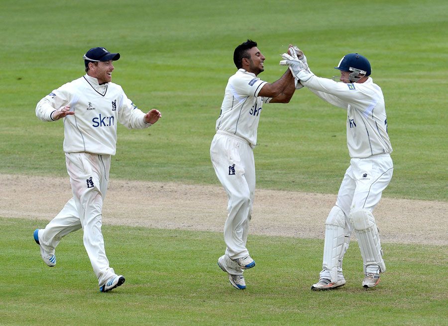 Ateeq Javid took a wicket in his only over