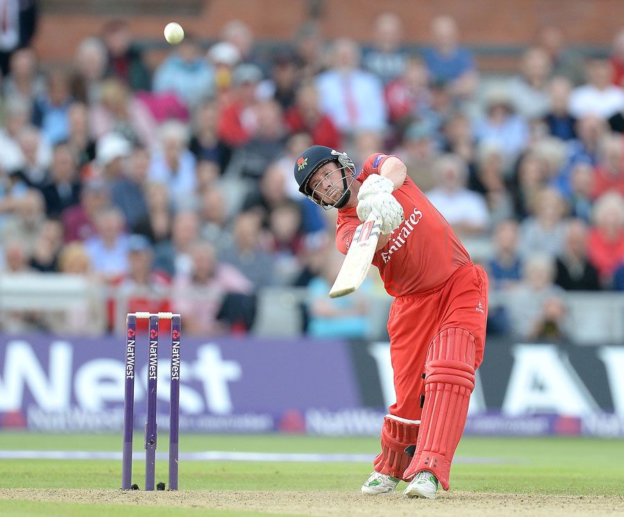 Paul Horton top-scored for Lancashire