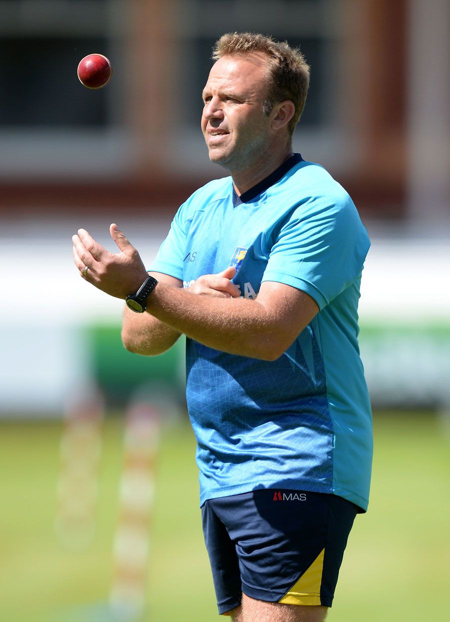 Batting consultant Chris Adams at Sri Lanka practice