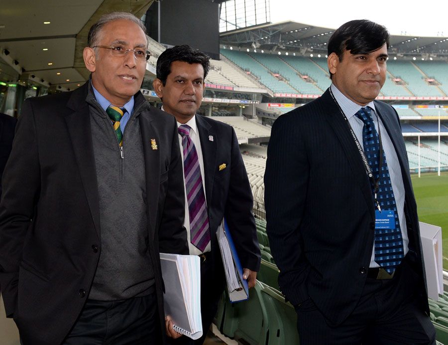 Haroon Lorgat, Nizamuddin Chowdhury and Subhan Ahmed at the ICC conference
