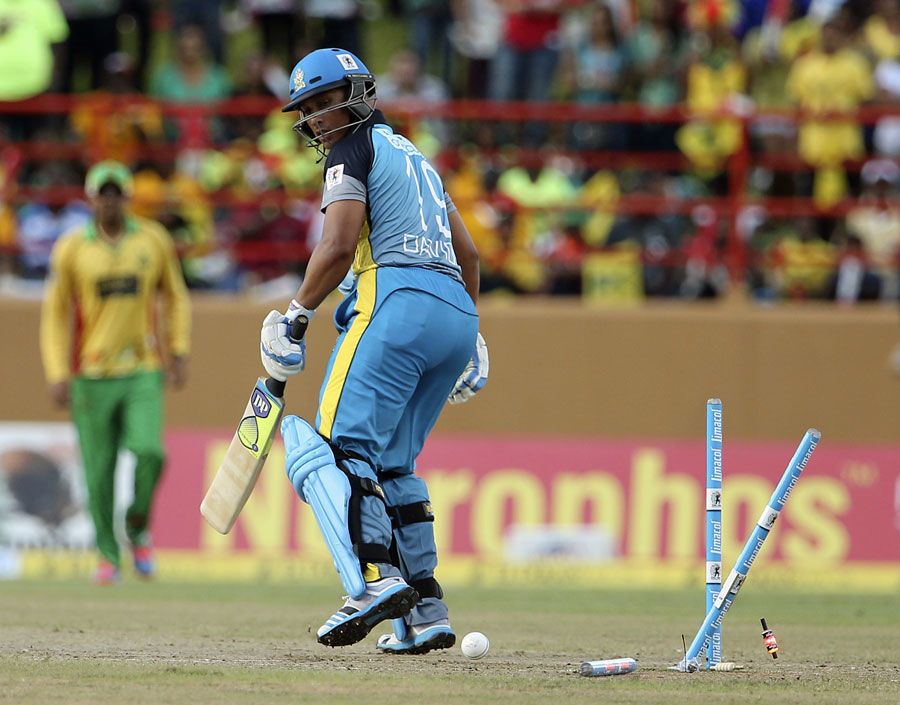 Henry David's stumps were uprooted by Krishmar Santokie