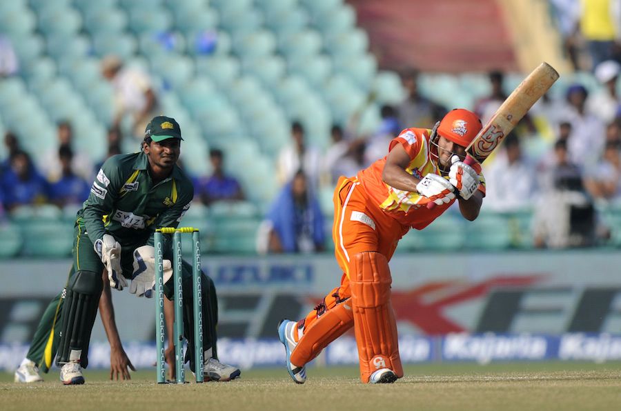 Umar Siddiq targets the leg side