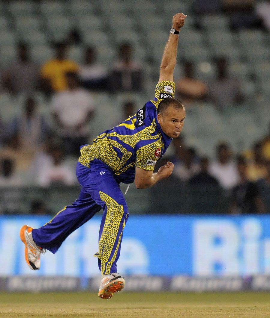 Charl Langeveldt showed few signs of rust despite being away from competitive cricket for nearly a year