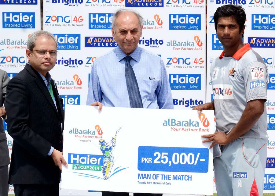 Mukhtar Ahmed receives the Man-of-the-Match award