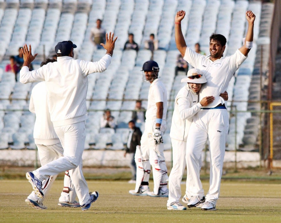 Pankaj Singh troubled the Punjab middle order