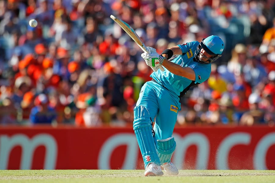 Nathan Reardon crashed a 40-ball 52