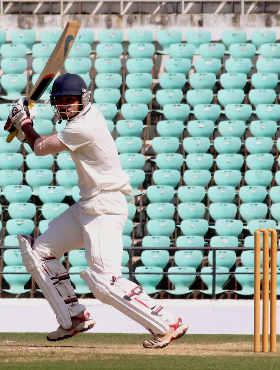 Shrikant Wagh attacks the off side