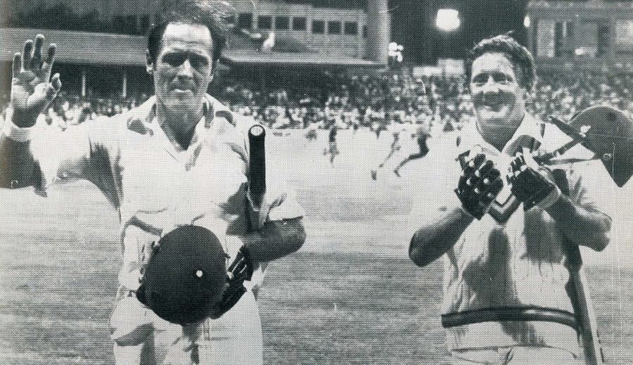 Geoff Boycott takes the applause after his match-winning 86* 