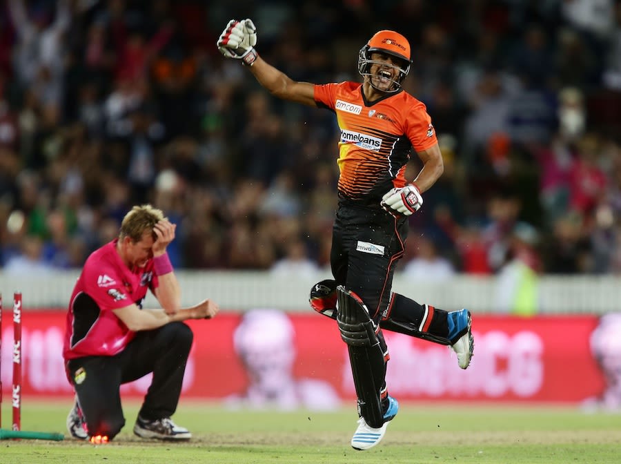 Yasir Arafat celebrates the final-ball victory
