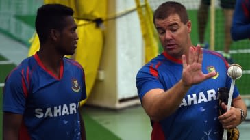 Streak among favourites as Zimbabwe seek head coach