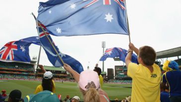 Richardson, Thornton set up crushing Australia win