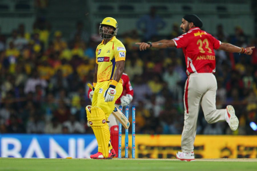 Dwayne Smith reacts after being dismissed by Anureet Singh
