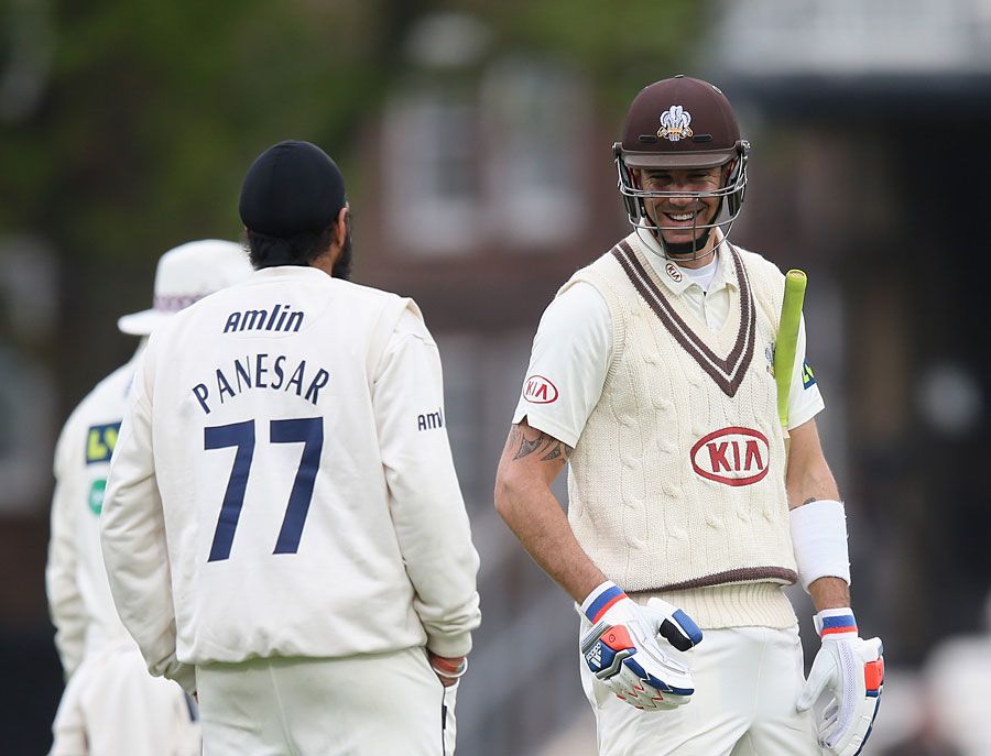 A way back for either? Kevin Pietersen shares a word with Monty Panesar