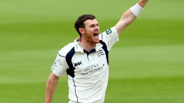 Roland-Jones and Harris dismantle brittle Hampshire
