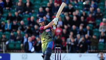 England influx spices up Roses sellout