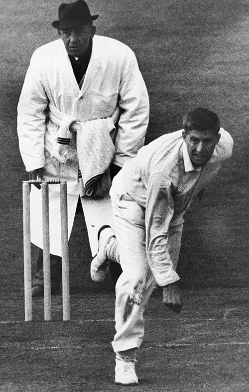 Dick Motz bowling against England