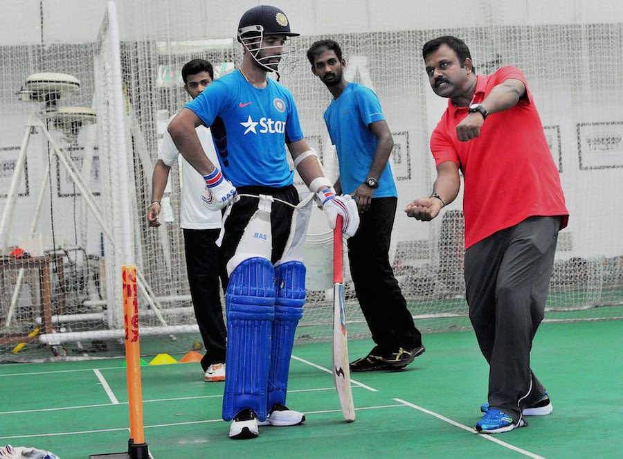 Pravin Amre gives batting tips to Ajinkya Rahane