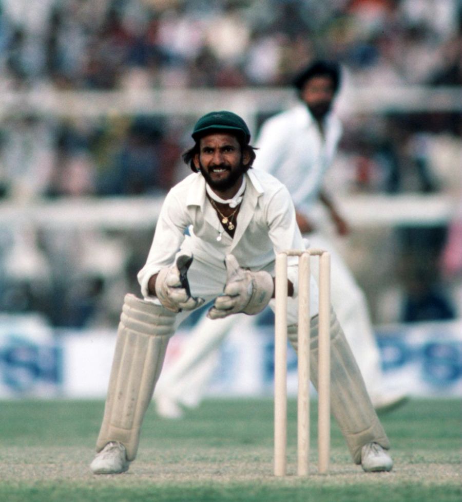 Taslim Arif keeps wicket