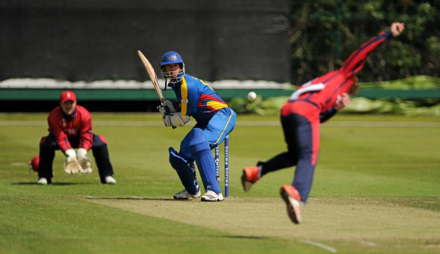 Gerrie Snyman lines up a big shot